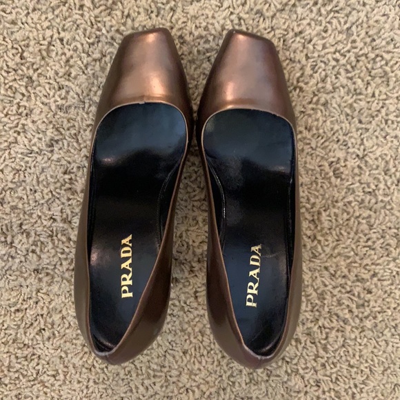 SOLD IRL Prada bronze pumps - Picture 10 of 14